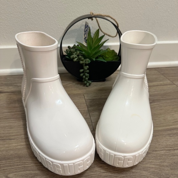 UGG Women's Drizlita Boot White new - Picture 4 of 8